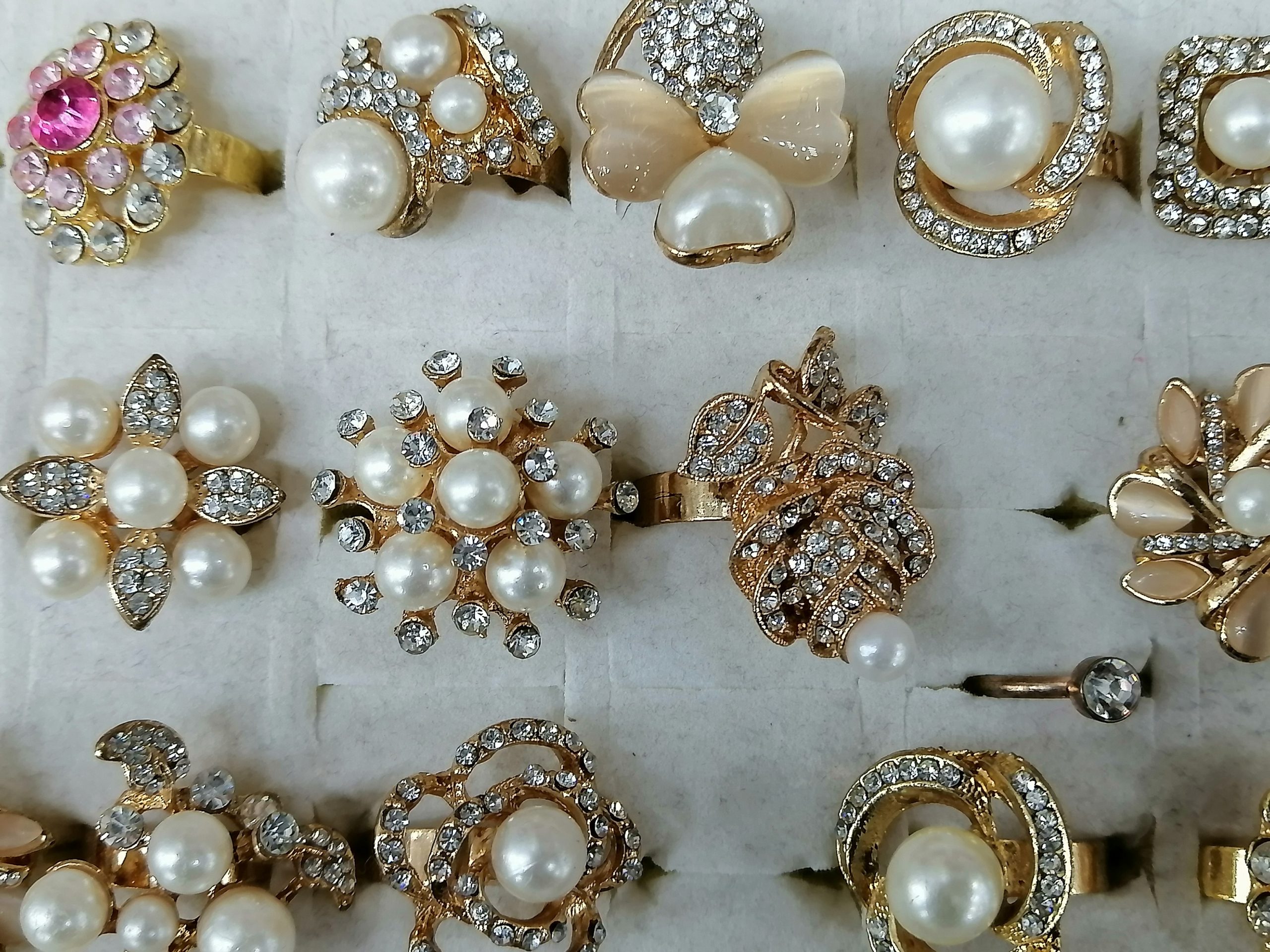 How To Store Necklaces Without Tangling
