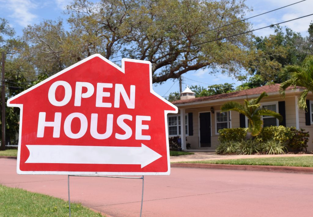 How to Host an Open House to Sell Your Property Fast 